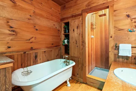 473 Orchard Shore Road Colchester VT 05446