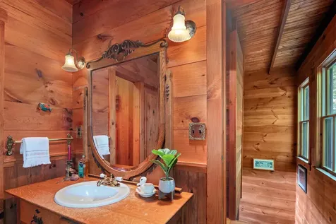 473 Orchard Shore Road Colchester VT 05446