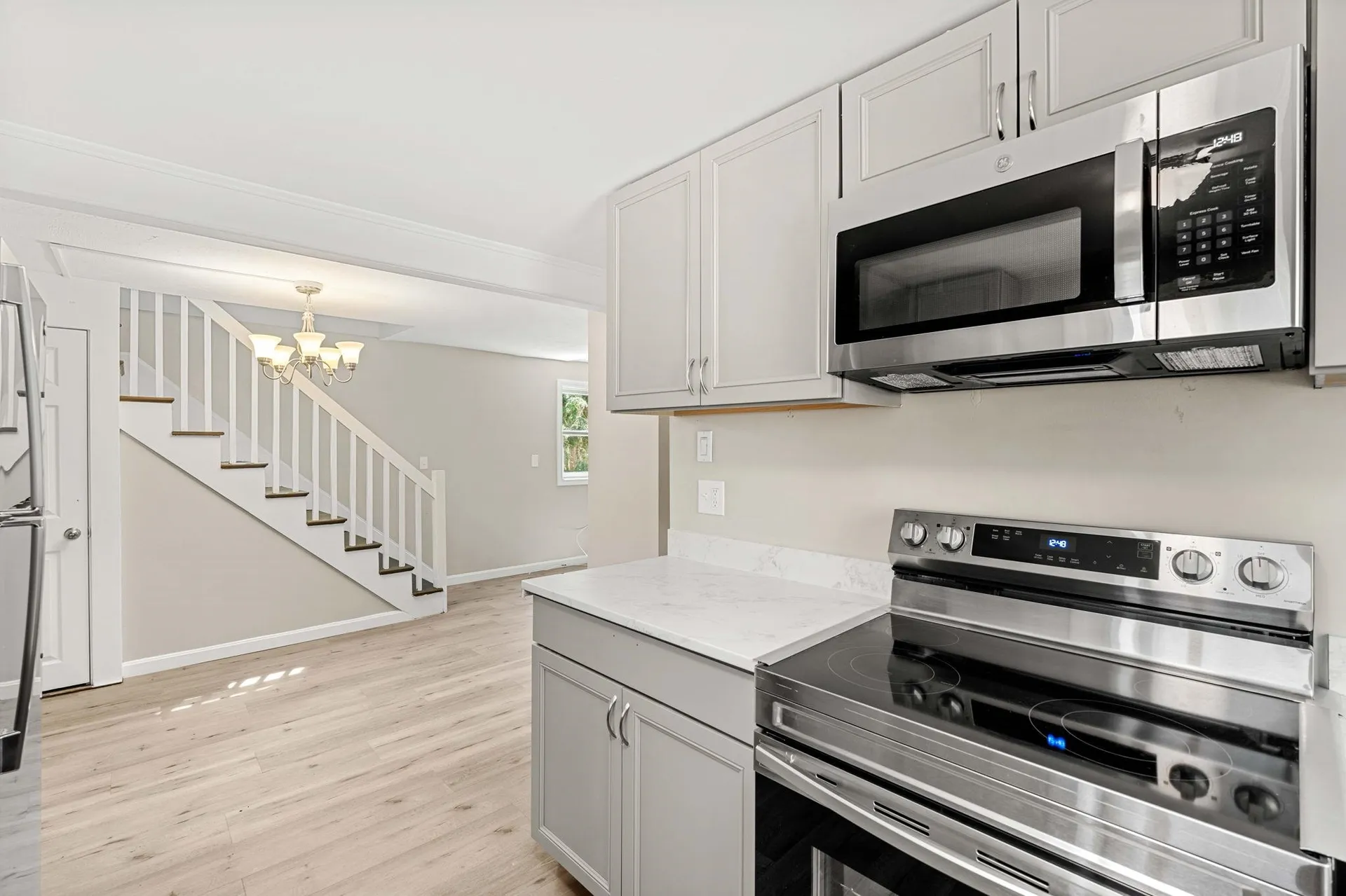 6 Beach Street Fremont NH 03044-3565