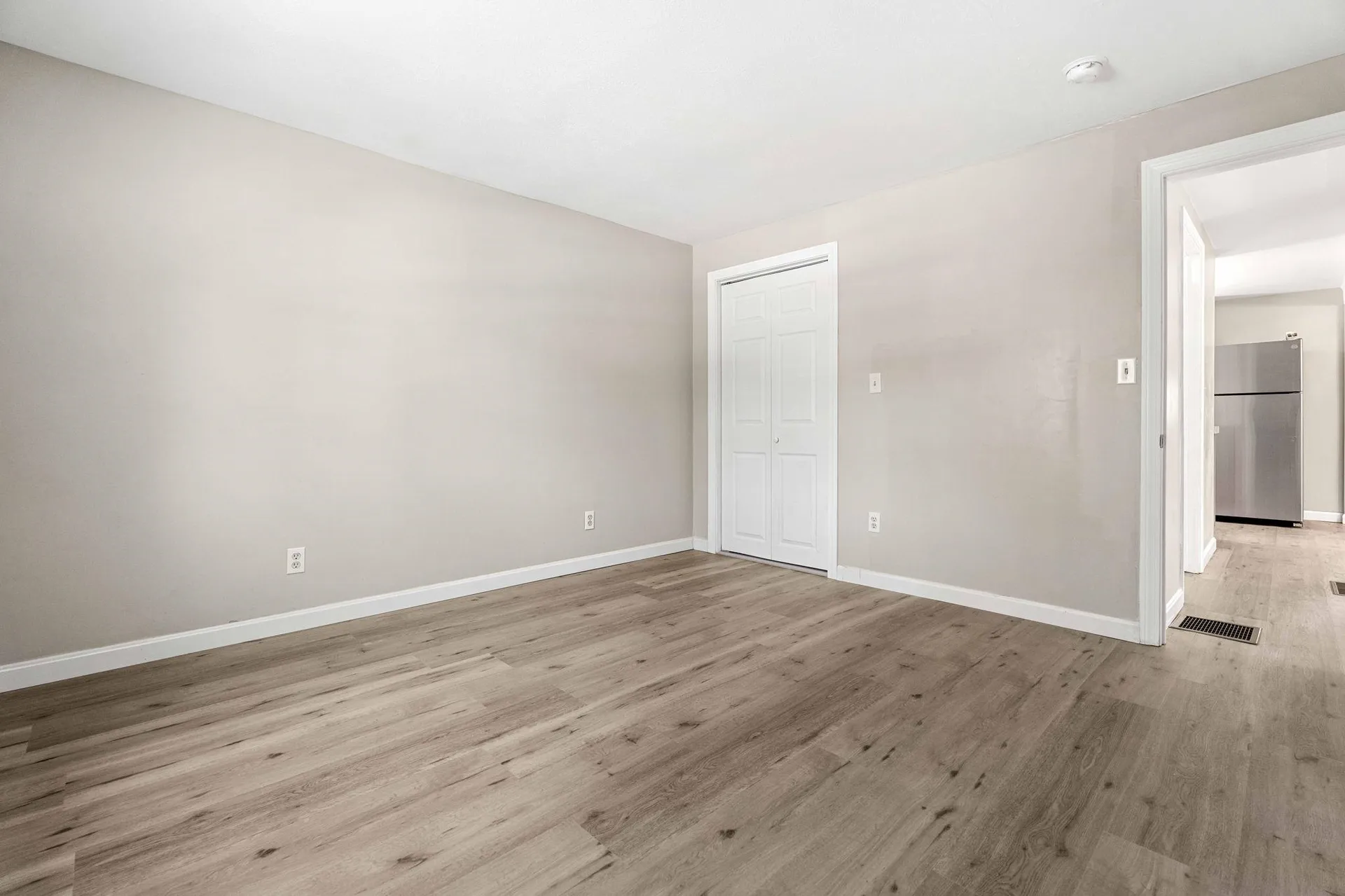 6 Beach Street Fremont NH 03044-3565