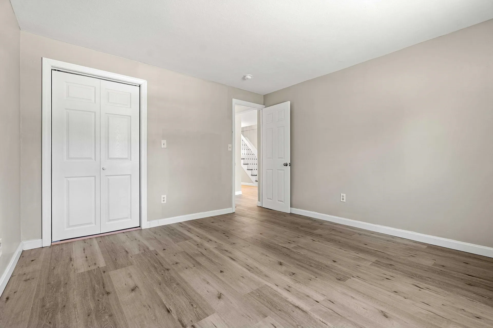 6 Beach Street Fremont NH 03044-3565