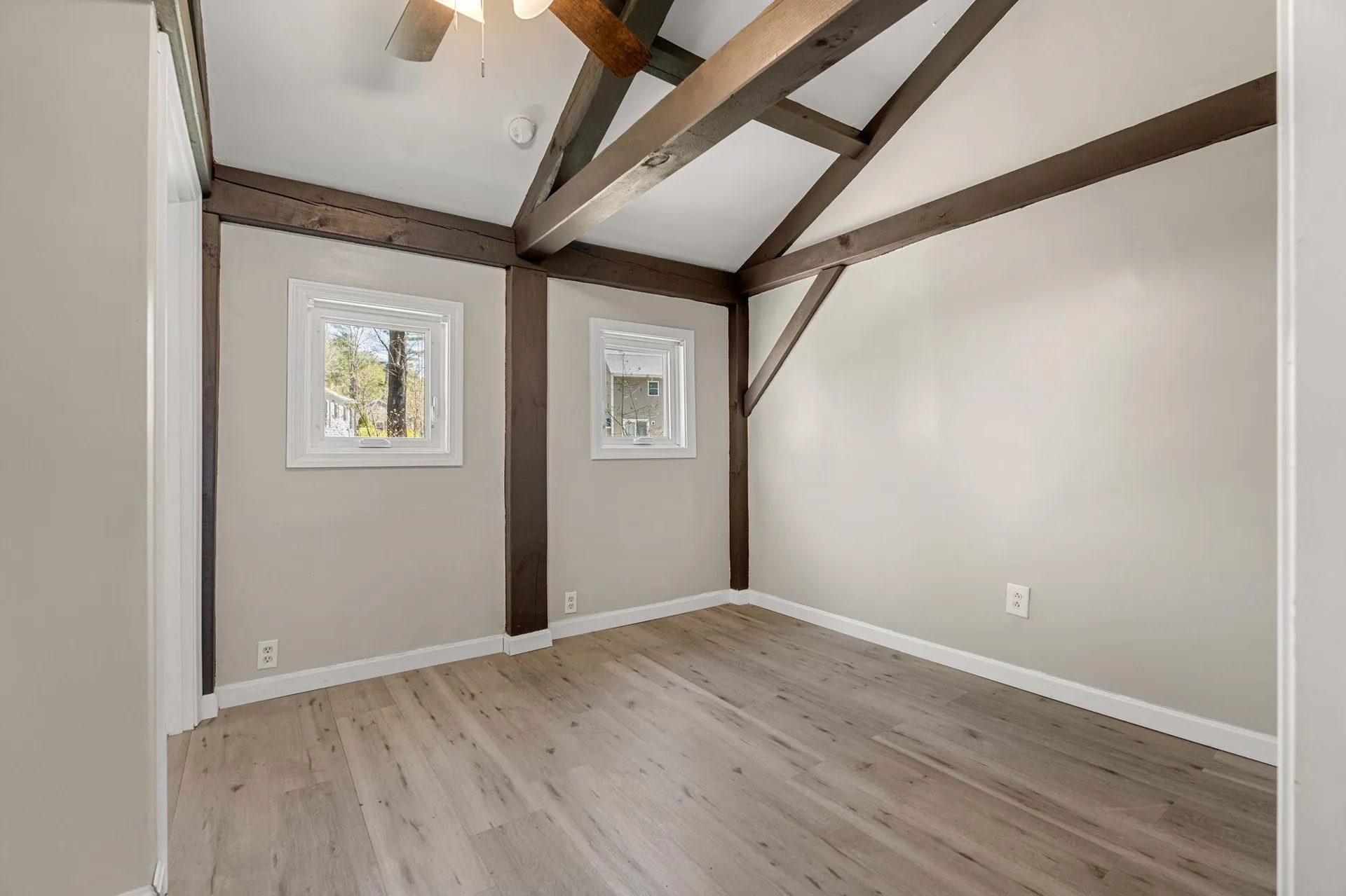 6 Beach Street Fremont NH 03044-3565