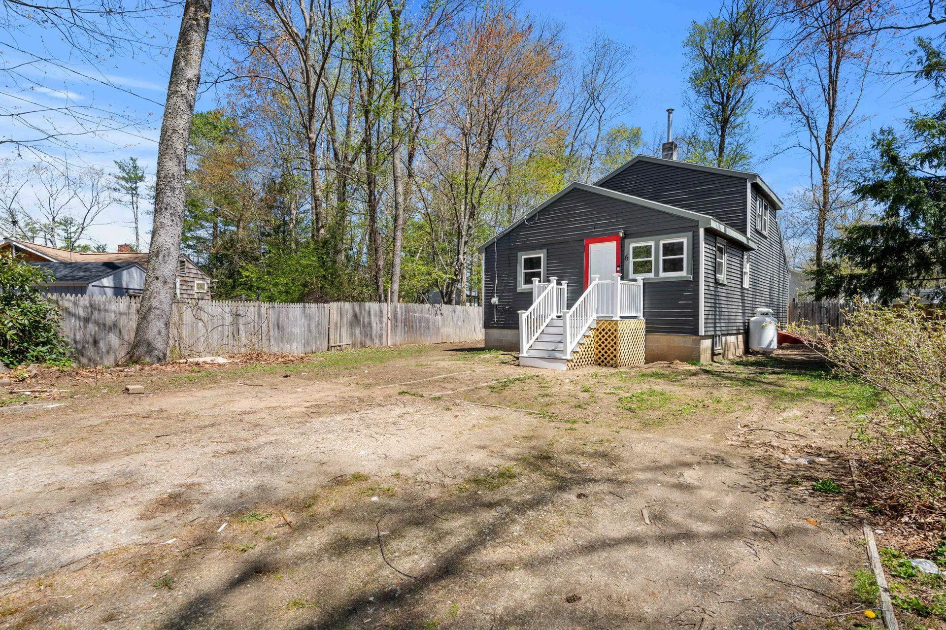 6 Beach Street Fremont NH 03044-3565