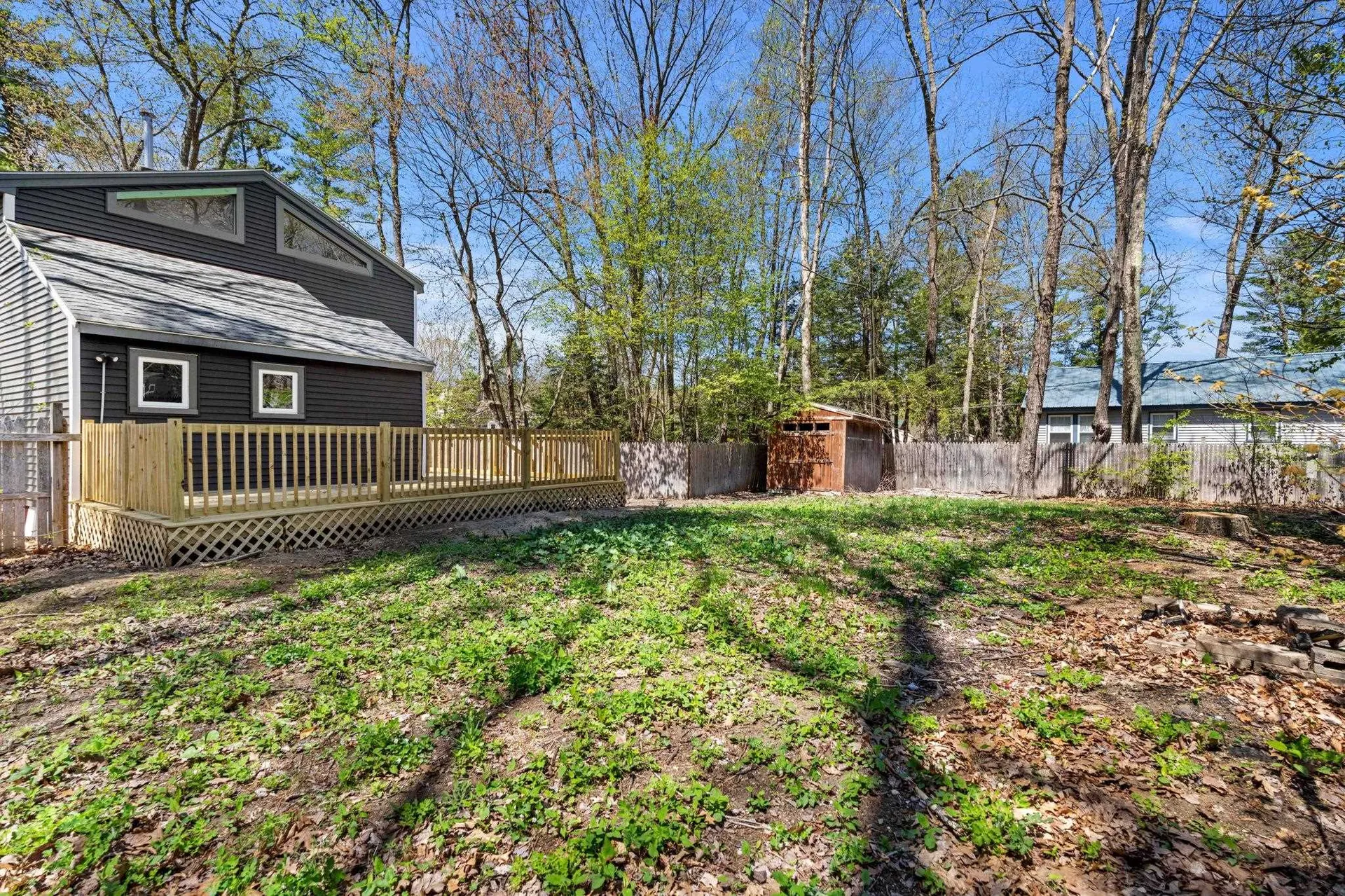 6 Beach Street Fremont NH 03044-3565