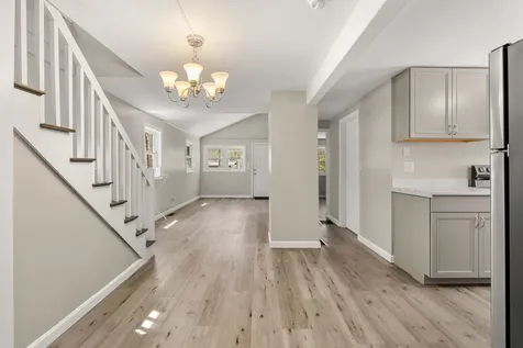 6 Beach Street Fremont NH 03044-3565