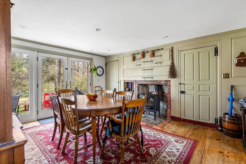 324 Stark Highway North Dunbarton NH 03046