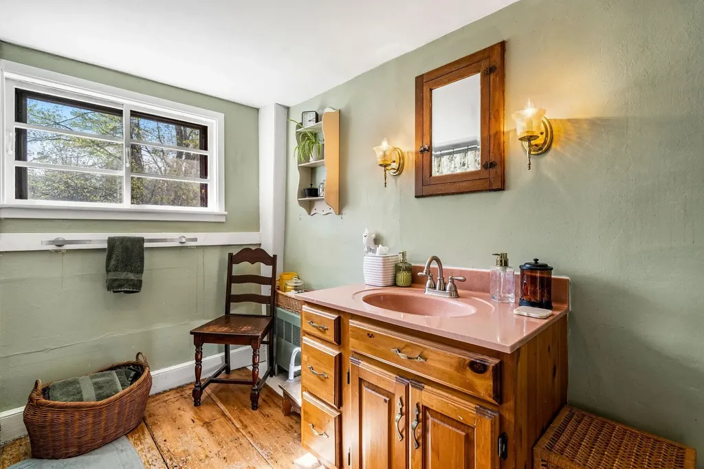 324 Stark Highway North Dunbarton NH 03046