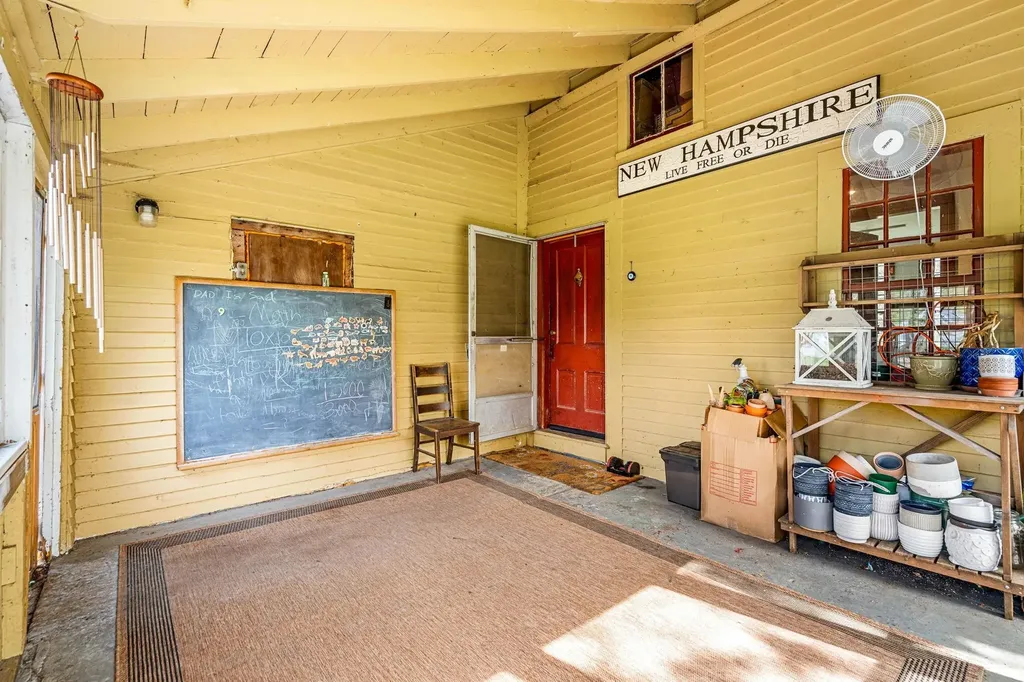 324 Stark Highway North Dunbarton NH 03046