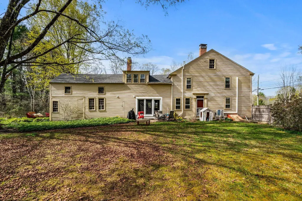 324 Stark Highway North Dunbarton NH 03046