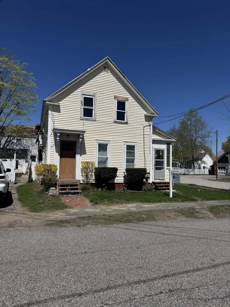 61 Chestnut Street Rochester NH 03867