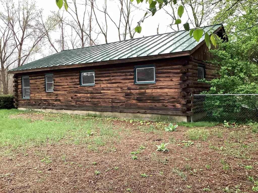 10 Bank Drive Lane Walpole NH 03609