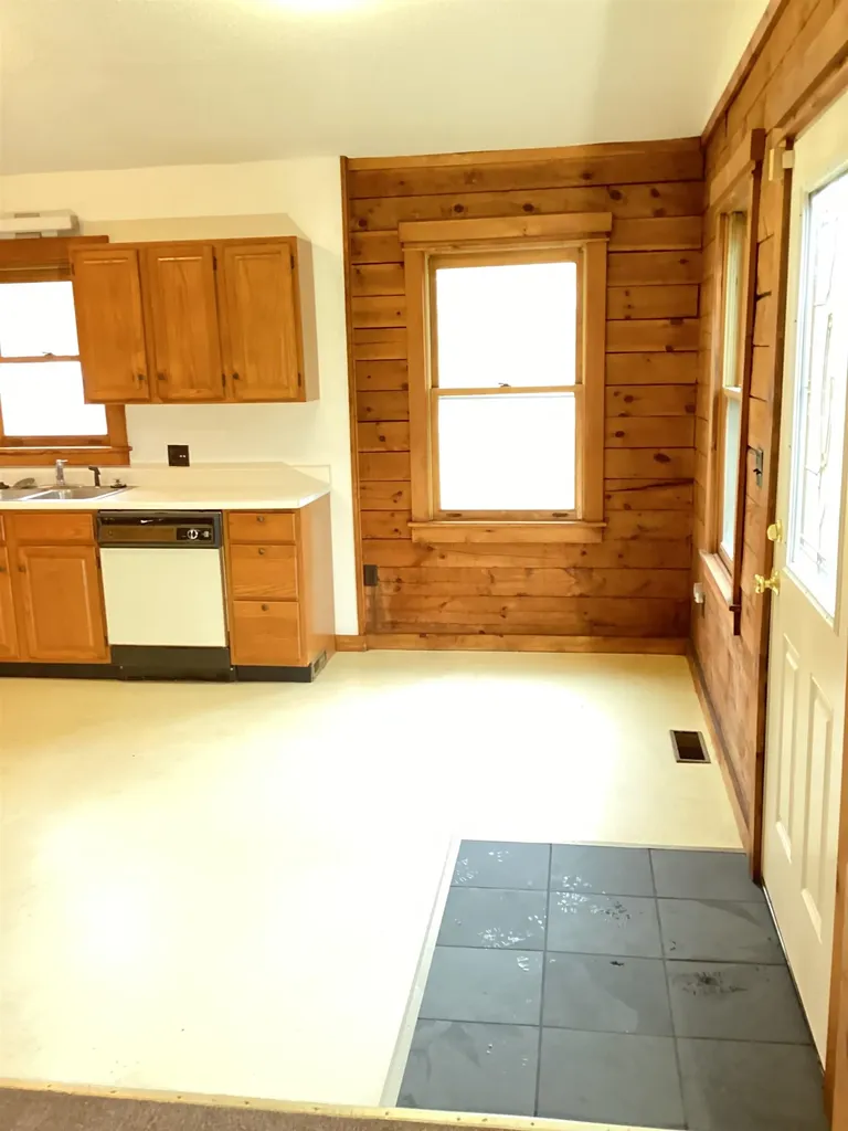 10 Bank Drive Lane Walpole NH 03609