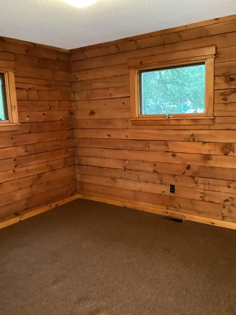 10 Bank Drive Lane Walpole NH 03609