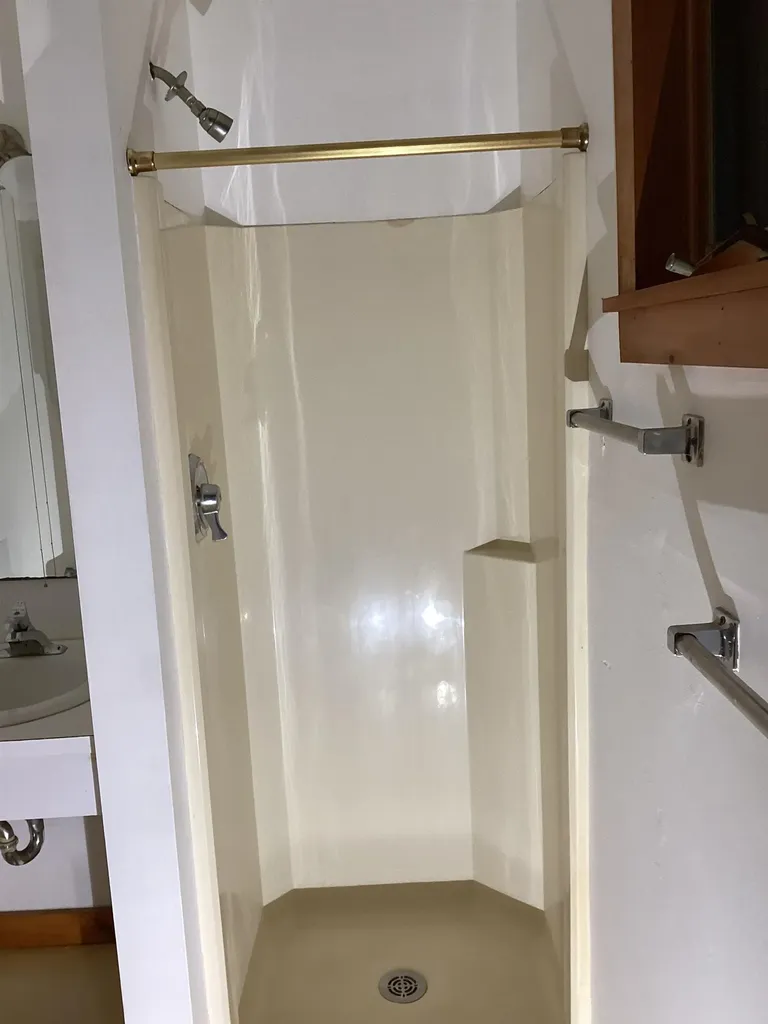 10 Bank Drive Lane Walpole NH 03609