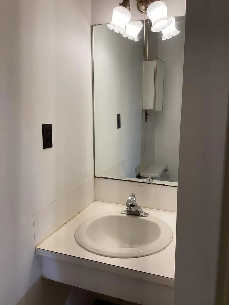 10 Bank Drive Lane Walpole NH 03609