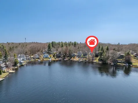7 Lippold Road Atkinson NH 03811