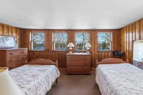 7 Lippold Road Atkinson NH 03811