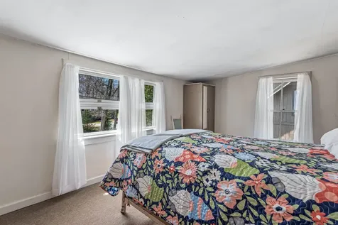 7 Lippold Road Atkinson NH 03811