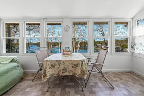 7 Lippold Road Atkinson NH 03811