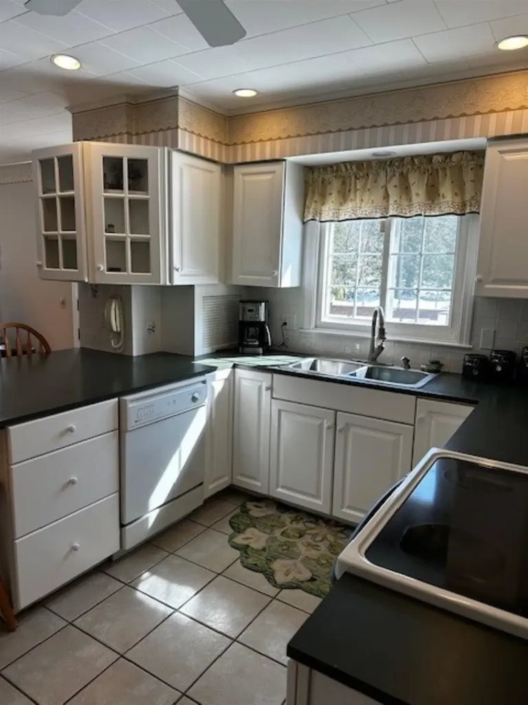 653 Portland Street Rochester NH 03867