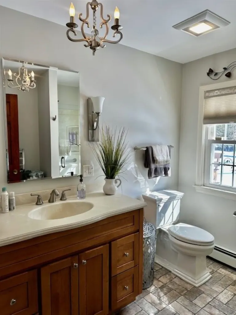 653 Portland Street Rochester NH 03867