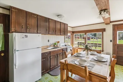 95 Bellwater Avenue Barton VT 05822