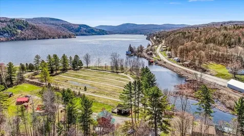 95 Bellwater Avenue Barton VT 05822