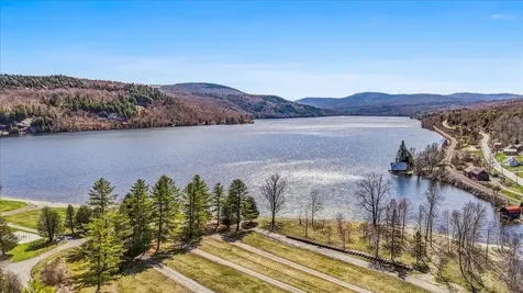 95 Bellwater Avenue Barton VT 05822