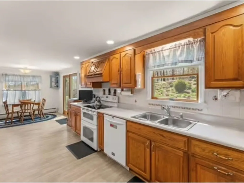 959 Fern Lake Road Leicester VT 05733