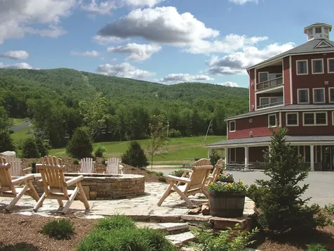 211/213 Qtr. I I Jackson Gore Inn Ludlow VT 05149