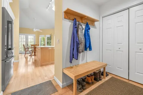 4 Diana Court Hanover NH 03755