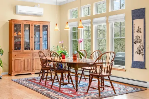 4 Diana Court Hanover NH 03755