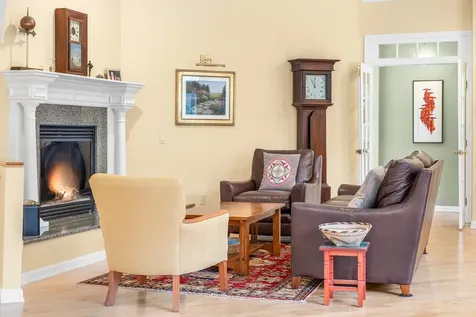 4 Diana Court Hanover NH 03755