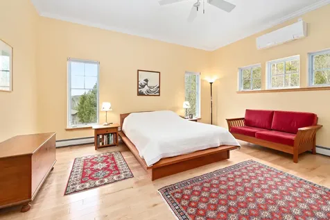 4 Diana Court Hanover NH 03755