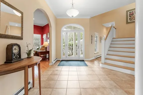 4 Diana Court Hanover NH 03755