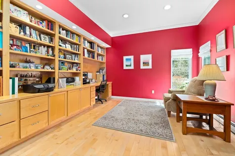 4 Diana Court Hanover NH 03755