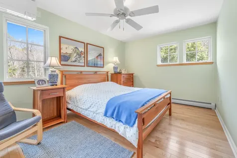 4 Diana Court Hanover NH 03755