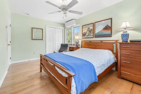 4 Diana Court Hanover NH 03755