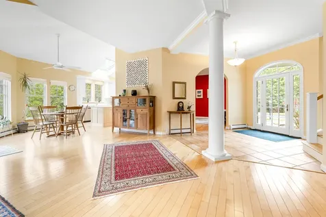 4 Diana Court Hanover NH 03755