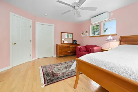 4 Diana Court Hanover NH 03755