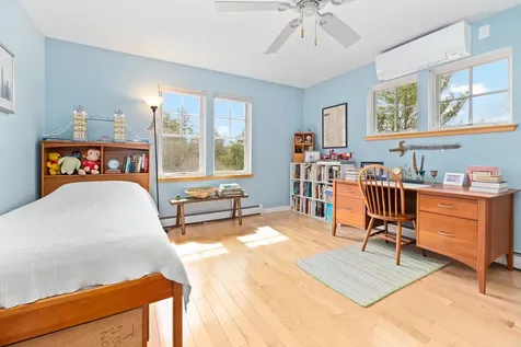 4 Diana Court Hanover NH 03755