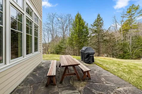 4 Diana Court Hanover NH 03755