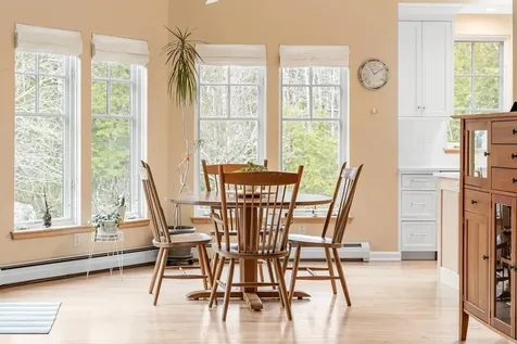 4 Diana Court Hanover NH 03755