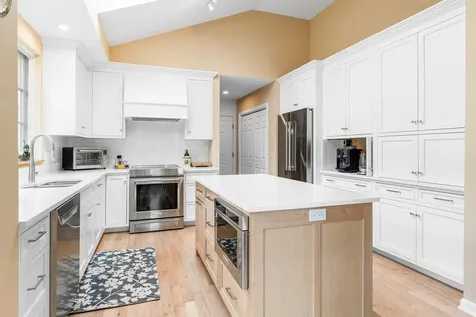 4 Diana Court Hanover NH 03755