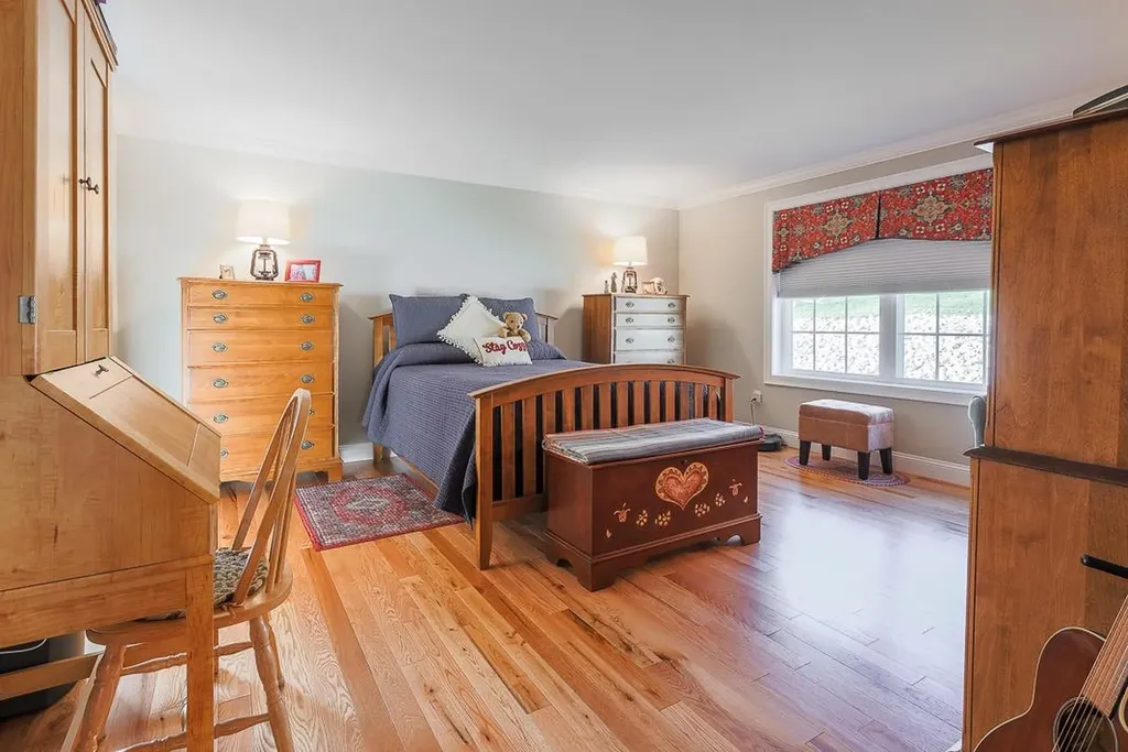 12 Mulberry Lane Hooksett NH 03106