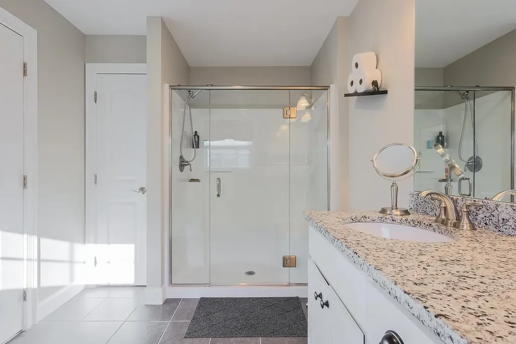 12 Mulberry Lane Hooksett NH 03106