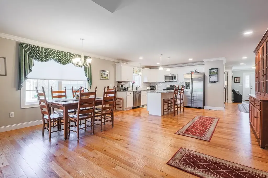 12 Mulberry Lane Hooksett NH 03106