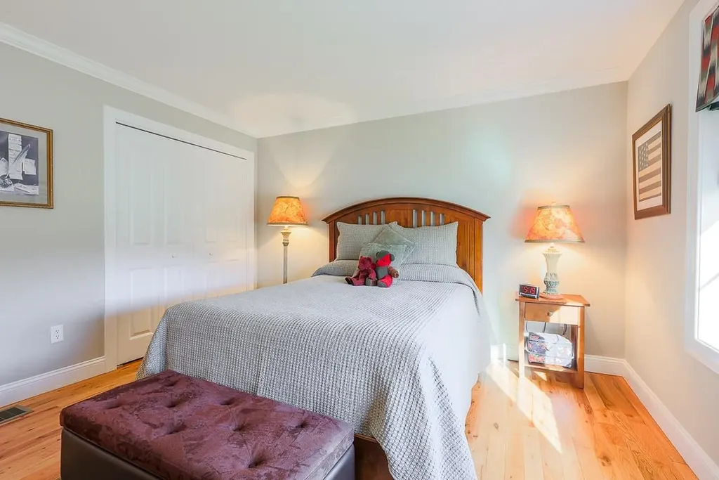 12 Mulberry Lane Hooksett NH 03106