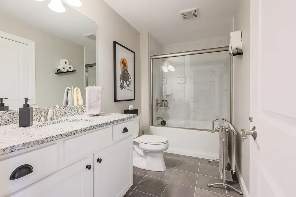 12 Mulberry Lane Hooksett NH 03106