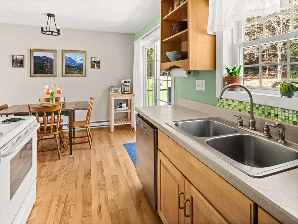 332 Brook Road Middlesex VT 05602